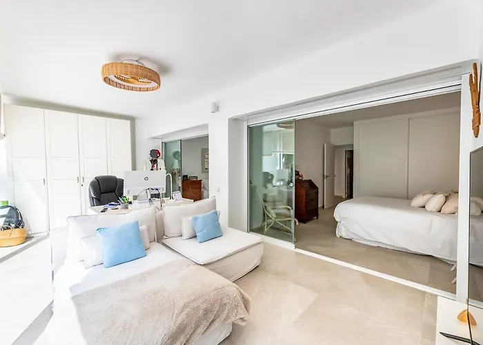 Luxury , Birdie Club - Kura Homes
